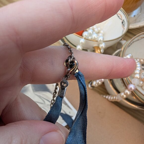 Vintage 1990's Blue Ribbon Choker Necklace with Star Pendant - Picture 11 of 12